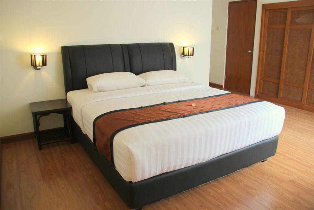 Plagoo Holiday Hotel Нуса-Дуа Екстер'єр фото